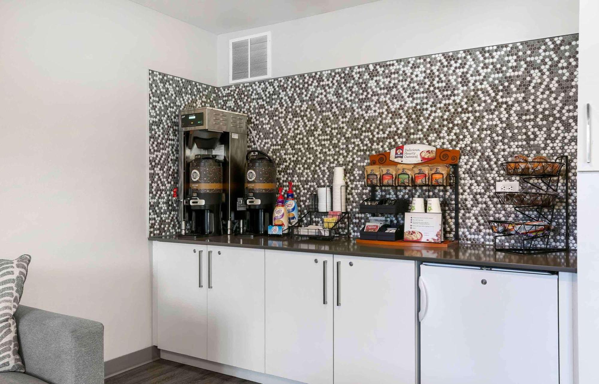 Extended Stay America Suites - โพรวิเดนซ์ ภายนอก รูปภาพ